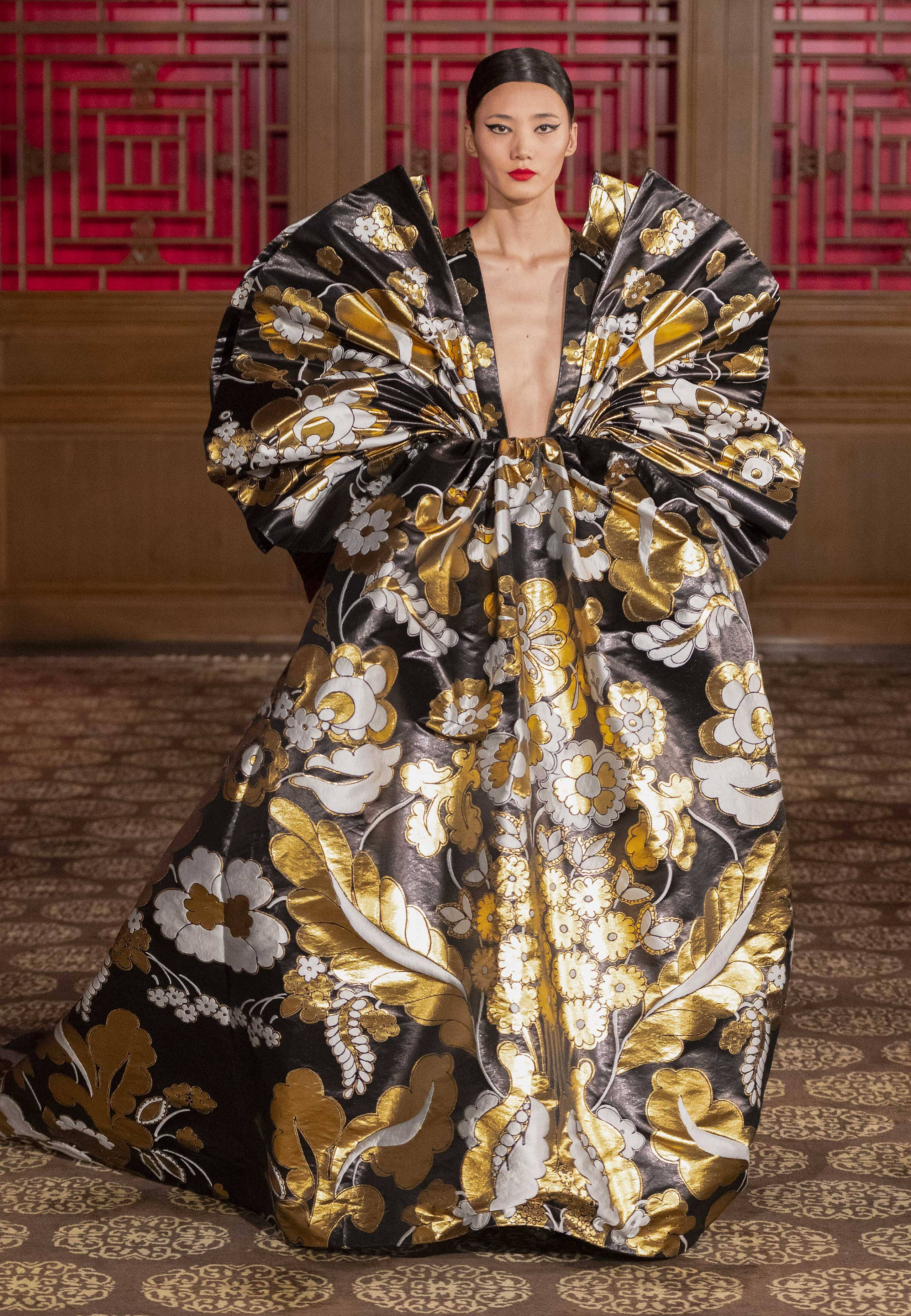 Valentino - Haute Couture Beijing - Look 29