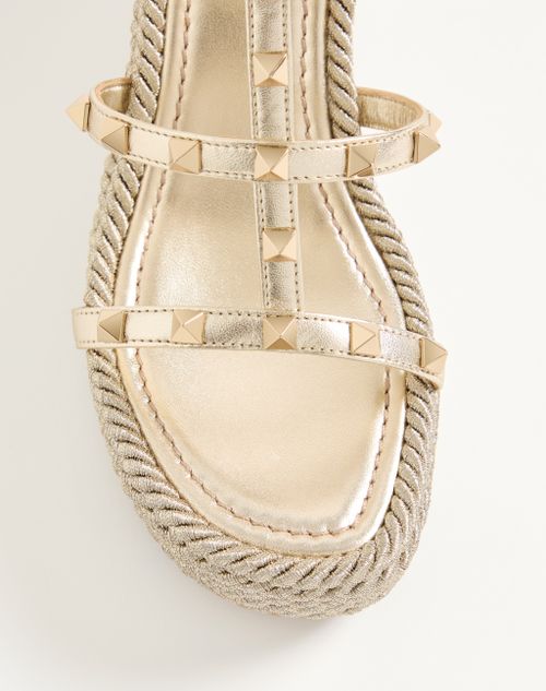 Valentino Garavani - Rockstud Laminated Nappa Wedge Sandal 95 Mm - Platinum - Woman - Espadrilles And Wedges