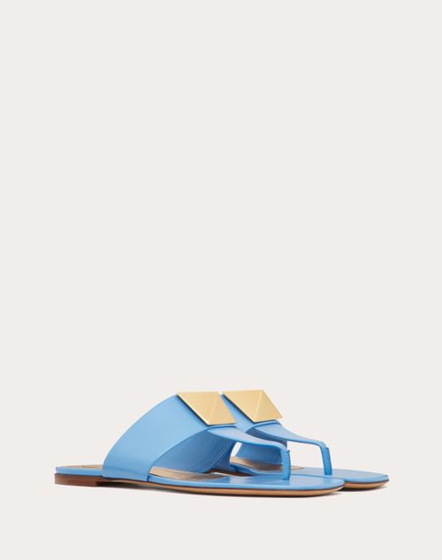 Valentino Garavani - Chanclas Planas One Stud De Piel De Becerro - Azul - Mujer - Rebajas Para Mujer