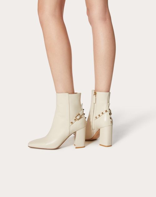 Valentino Garavani - Rockstud Nappa Ankle Boot 90mm - Light Ivory - Woman - Boots