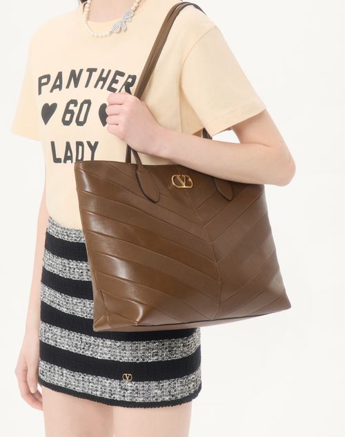 Valentino Garavani - Valentino Garavani Jean Medium Shopping Bag In Nappa With Chevron Motif - Tundra - Woman - Totes