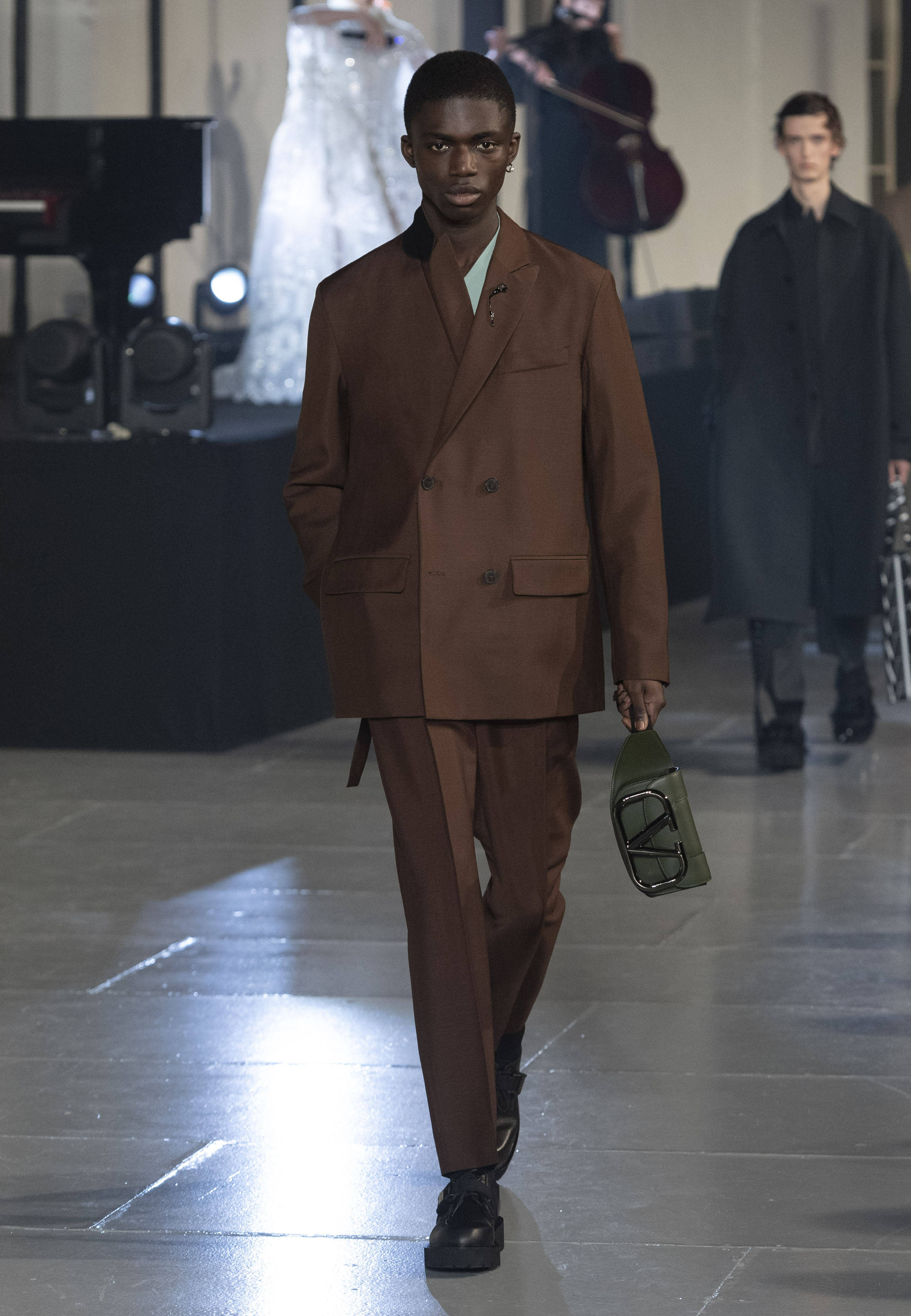 Valentino - Fall/Winter 2020-21 Men's Collection - Look 18
