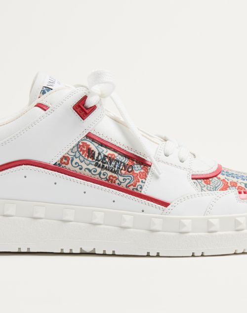  - White/multicolor/coral