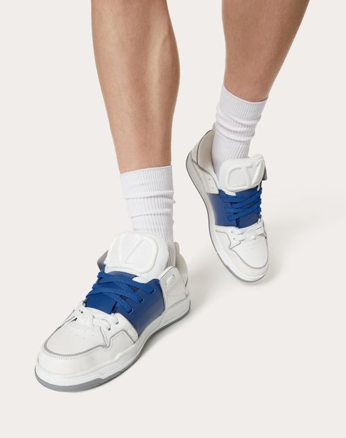 Mansion familie affældige Open Skate Calfskin And Fabric Sneaker for Man in White/blue | Valentino US