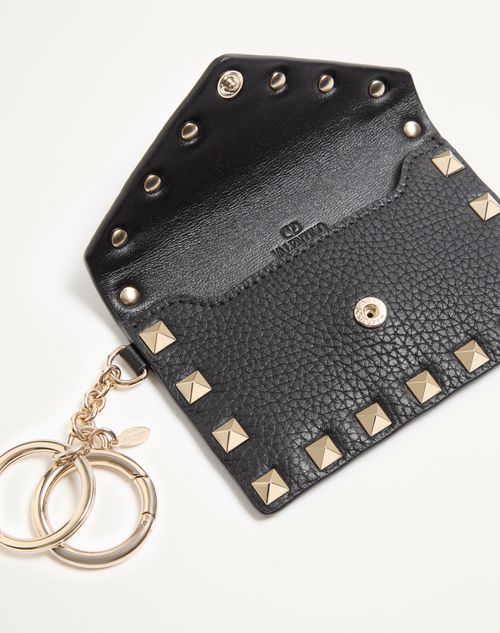 Valentino Garavani - Valentino Garavani Rockstud Charm In Grainy Calfskin - Black - Woman - Wallets And Small Leather Goods