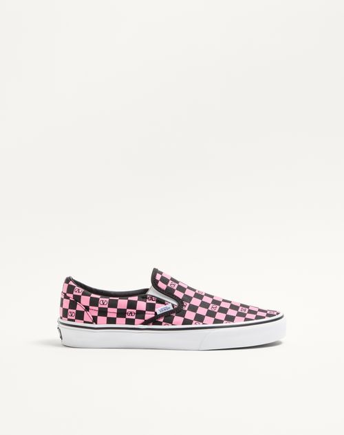 Valentino Garavani - Valentino Garavani Und Vans Slip-on-sneaker Aus Stoff Mit Vlogo-schachbrettmuster - Pink Orchid/schwarz - Mann - Sneaker