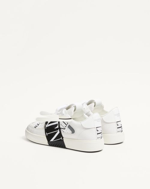 Low-top Calfskin Vl7n Sneaker With Bands for Man in Black