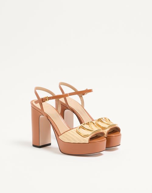 Valentino Garavani - Sandalia De Rafia Con El Vlogo Signature, Plataforma Y Tacón De 115&nbsp;mm - Beis - Mujer - Sandalias