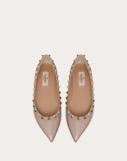 Patent Rockstud Ballet Flat for Woman in Poudre | Valentino ID Patent Rockstud Ballet Flat for Woman in Poudre | Valentino ID