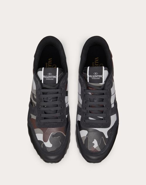 Camouflage Rockrunner Sneaker for Man in Grey/black | Valentino GB