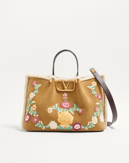 Valentino Garavani - Valentino Garavani Medium Shopping Bag In Embroidered Suede With Sheepskin Lining - Havana Beige - Woman - Totes