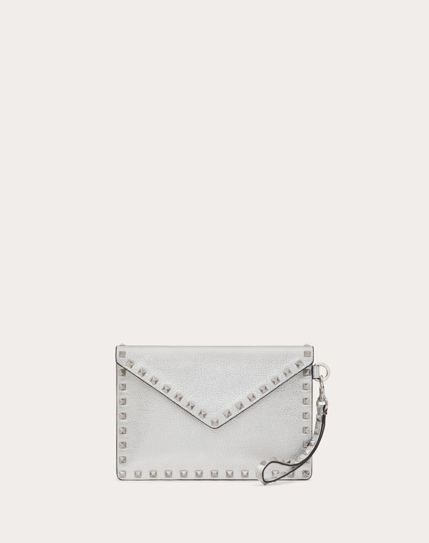 Valentino Handbags Pochette Rockstud In Vitello Granato Metallizzato per Donna in Argento | Valentino IT