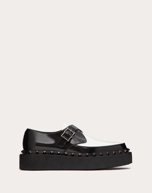 Valentino Garavani - Zapato Monk Strap Rockstud M-way De Cuero De Becerro Con Una Hebilla, Tachuelas A Juego Y Tacón De 50 mm
 - Negro/blanco - Hombre - Loafers & Oxford