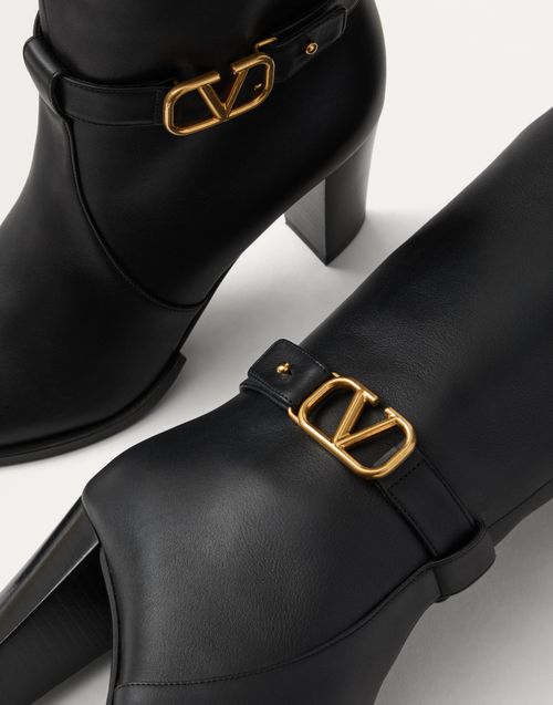 Vlogo Signature Calfskin Boot 75mm for Woman in Black Vlogo Signature Calfskin Boot 75mm for Woman in Black