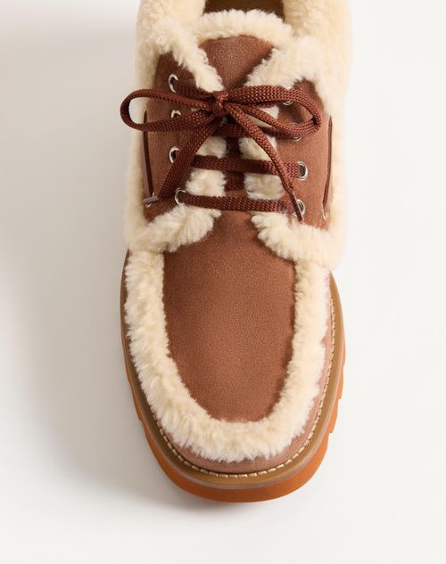 Valentino Garavani - Palm Avenue Ankle Boot In Crust Leather And Wool - Tobacco/natural - Man - Loafers And Driver
