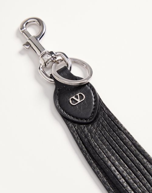 Valentino Garavani - Valentino Garavani Vlogo Signature Key Ring In Grainy Calfskin And Metal - Black - Man - Other Accessories