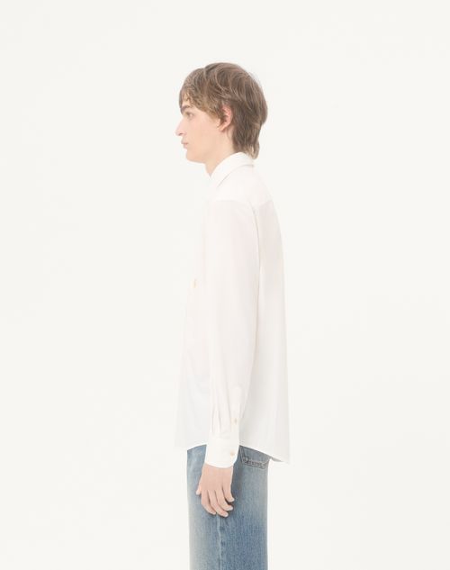 Valentino - Camicia A Maniche Lunghe Valentino In Popeline Di Cotone Con Patch Farfalla Ricamata - Bianco/ Nero - Uomo - Camicie