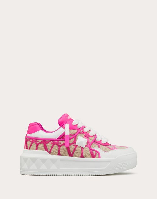 Valentino Garavani - One Stud Xl Trainer In Nappa Leather And Toile Iconographe - Beige/pink Pp - Woman - Trainers