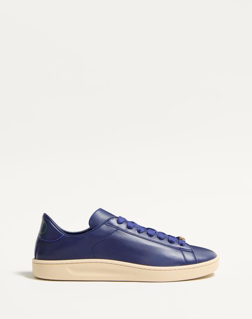 Valentino Garavani - ROYCO TRAINER IN NAPPA CALFSKIN - Indigo - Man - Trainers