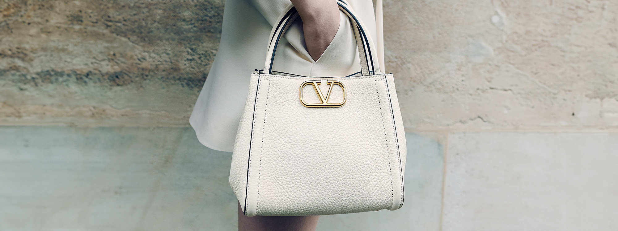 valentino usa website