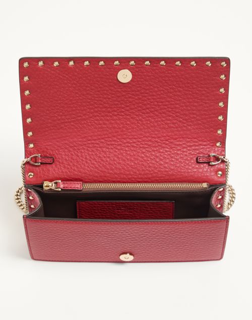 Valentino Garavani - Rockstud Wallet With Chain In Pony-effect Calfskin - White/marrone/red - Woman - Clutches
