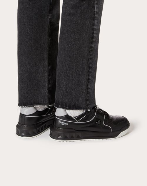 valentino one stud low