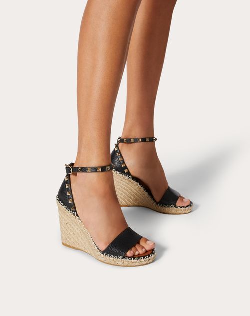 Double Rockstud Grainy Calfskin Wedge Sandal 105 Mm for Double Rockstud Grainy Calfskin Wedge Sandal 105 Mm for