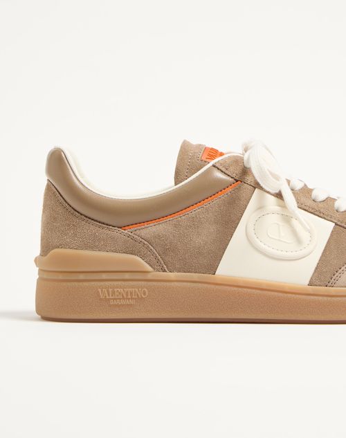 Valentino Garavani - Sneaker Low Top Upvillage In Crosta E Vitello Nappato - Khaki/avorio - Uomo - Sneakers