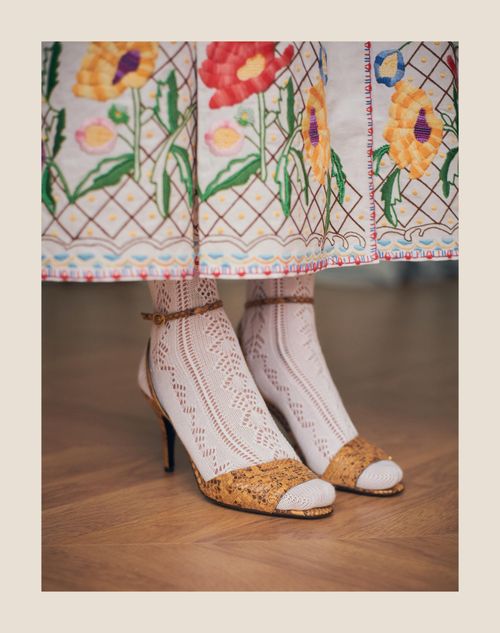  - White/multicolor