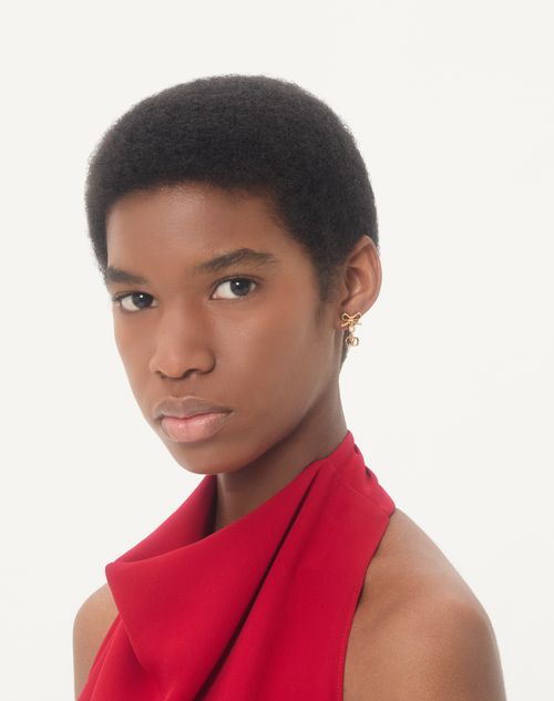 Valentino Garavani - Vlogo Signature Earrings In Metal And Swarovski® Crystals - Gold/crystal - Woman - Jewelry