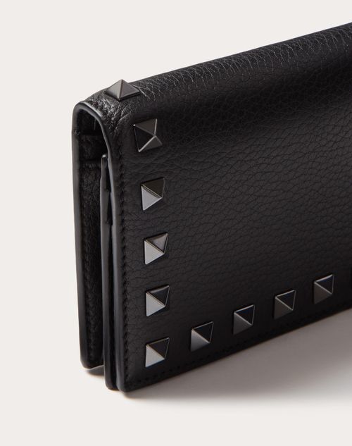 Valentino Garavani - ロックスタッズ グレインカーフスキン スモール ウォレット - ブラック - ウィメンズ - Wallets & Cardcases - Accessories