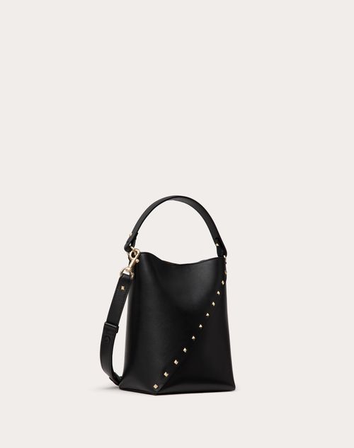 Valentino Garavani - Valentino Garavani Valentino Garavani Rockstud Wispy Calfskin Bucket Bag - Black - Woman - Valentino Garavani Rockstud Wispy