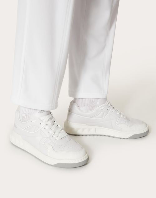 Valentino low hotsell top sneakers