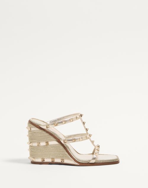 Valentino Garavani - Rockstud Wedge Sandal In Laminated Nappa With Cornely Embroidery 100mm - Platinum - Woman - Espadrilles - Shoes