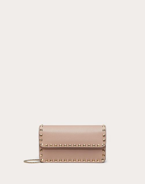 Rockstud Grainy Calfskin Chain Pouch for Woman in Poudre