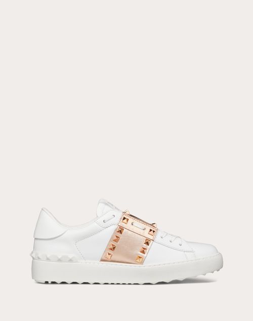 Valentino Garavani - Rockstud Untitled Sneaker In Calfskin Leather With Metallic Stripe - White/copper - Woman - Trainers