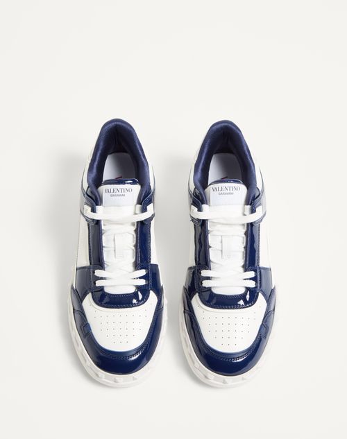  - Worker/white