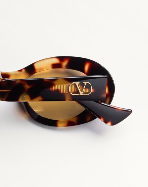 Valentino - Oval Acetate Eyewear - Havana/brown - Woman - Eyewear