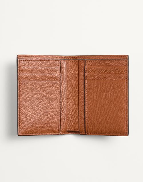 Valentino Garavani - Valentino Garavani Vlogo Signature Cardholder In Grainy Calfskin - Saddle Brown - Man - Wallets And Small Leather Goods