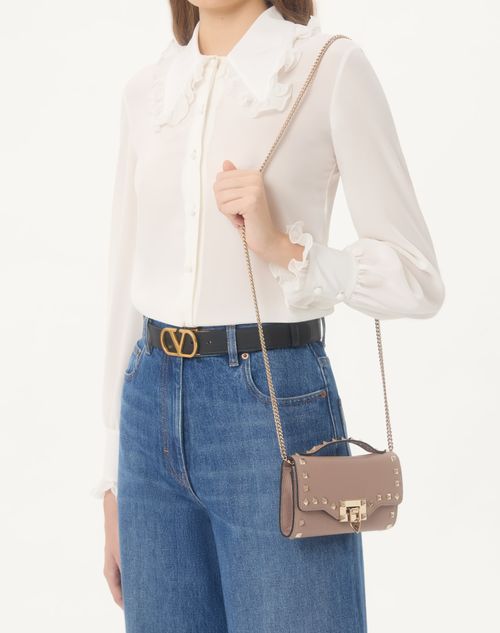 Valentino Garavani - Rockstud Grainy Calfskin Wallet With Chain Strap - Poudre - Woman - Wallets And Small Leather Goods