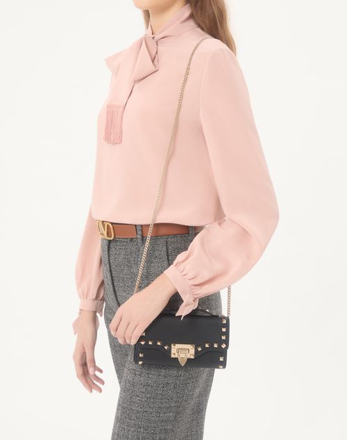 Valentino Garavani - Rockstud Grainy Calfskin Wallet With Chain Strap - Black - Woman - Wallets And Small Leather Goods