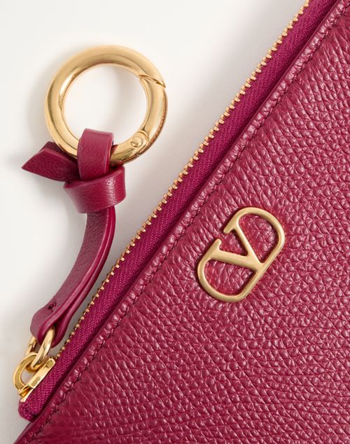 Valentino Garavani - Valentino Garavani Vlogo Signature Zip-around Charm Cardholder In Grainy Calfskin - Insolent - Woman - Accessories