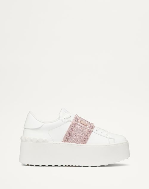 Valentino Garavani - Zapatilla Deportiva Flatform Rockstud Untitled De Cuero De Becerro Con Microtachuelas - Blanco/rose Quartz/rosa Claro - Mujer - Sneakers