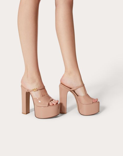 Tan clearance valentino sandals