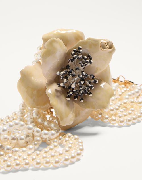  - Gold/cream