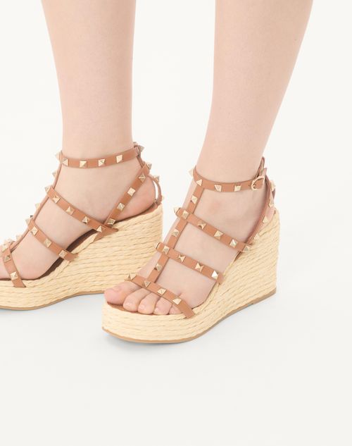 Valentino Garavani - Rockstud Wedge Sandal With Calfskin Straps 95mm - Natural/almond - Woman - Espadrilles And Wedges