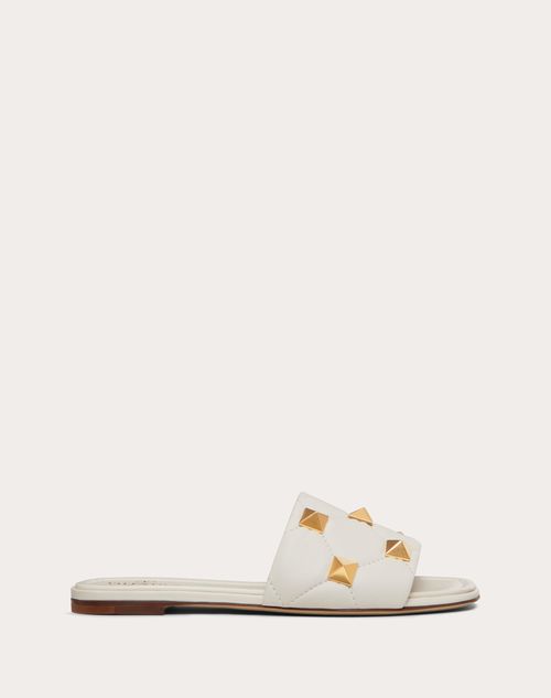 White valentino hotsell flip flops