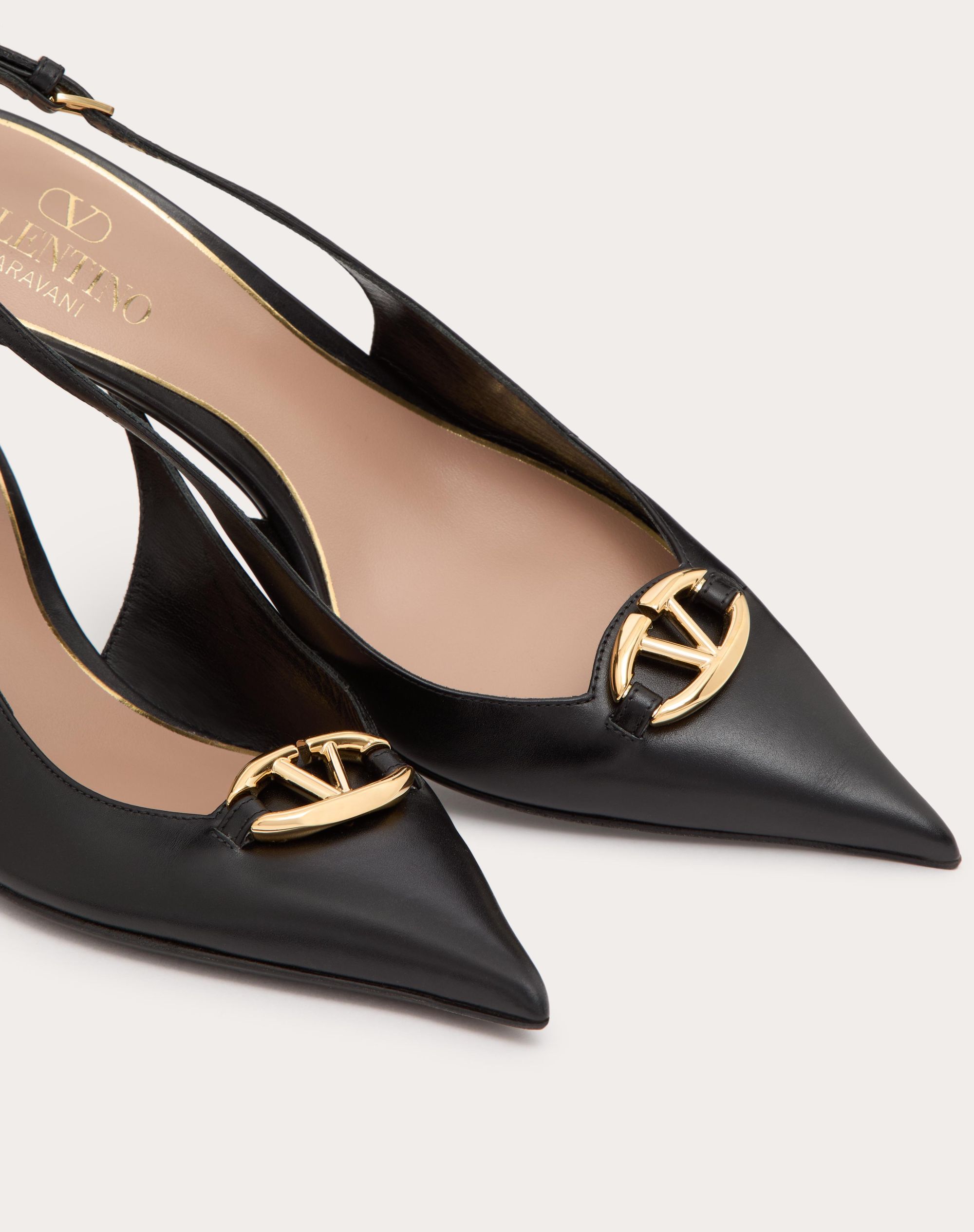 THE BOLD EDITION VLOGO CALFSKIN SLINGBACK PUMP 60MM?quality=80&size=35&format=auto