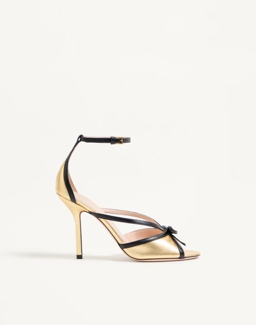 Valentino Garavani - Bepointy Sandal In Laminated Nappa And Kidskin 100mm - Antique Brass/black - Woman - Sandals