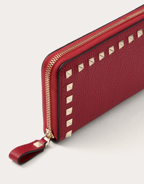 Valentino Garavani - Portafoglio Con Zip Rockstud In Vitello Granato - Rosso V. - Donna - Portafogli E Piccola Pelletteria